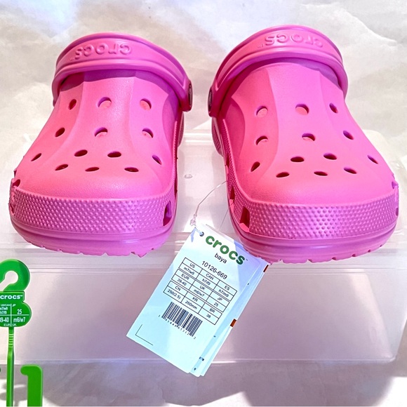 Crocs Baya Clogs & 10-Piece Food Lover Jibbitz Set in Pink Men’s 7/Women’s 9 - Picture 6 of 12